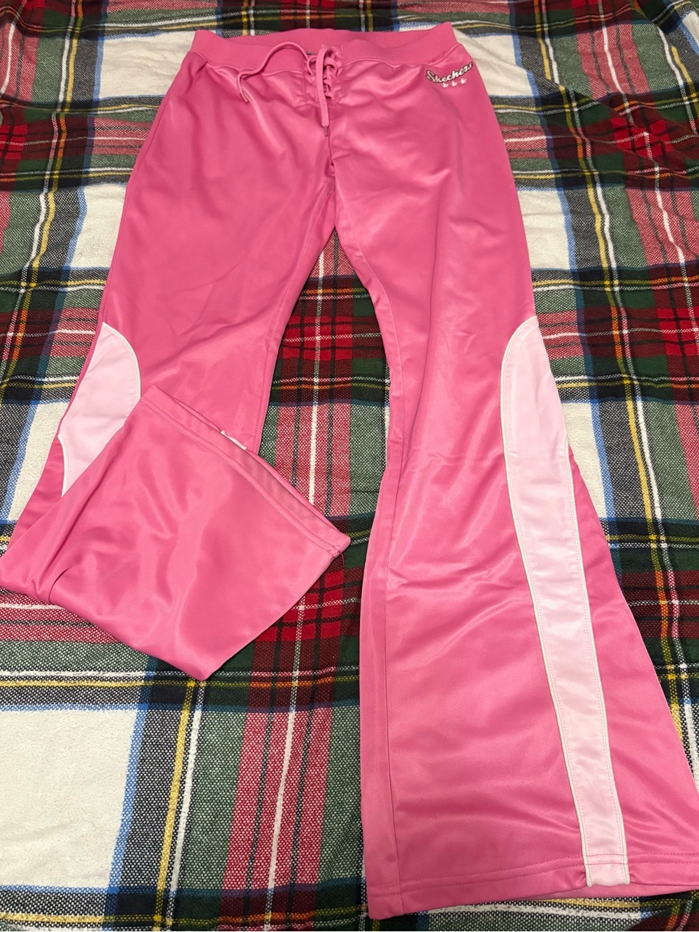 Women’s Skechers pink Y2K Go Walk pants in size XL